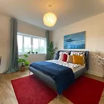 New Beautifully Renovated Apartment