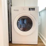New Beautifully Renovated Apartment